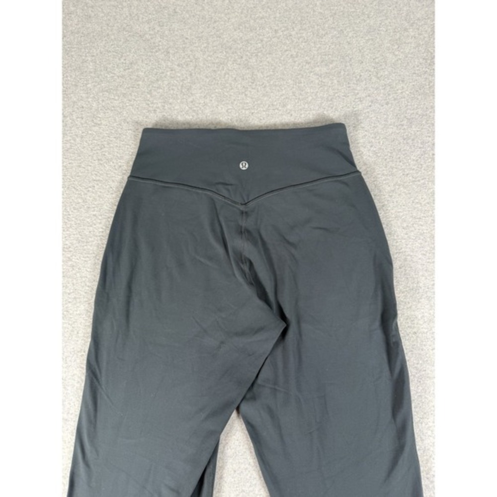Lululemon On The Fly Jogger Womens 6 Black Stretch Lightweight Pants - Picture 4 of 9